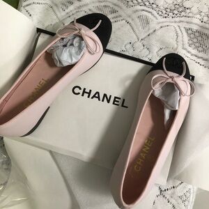 Chanel Pink and Black Women's Ballet Flats